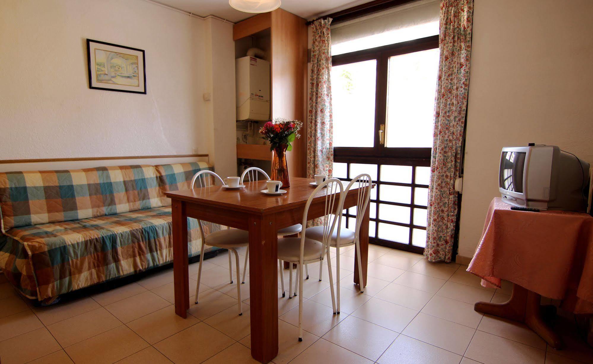 Apartamentos Zodiac Lloret de Mar Exterior photo